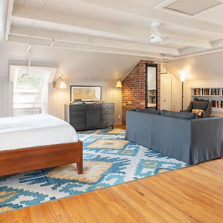 Oakhurst Inn At The University Charlottesville Extérieur photo