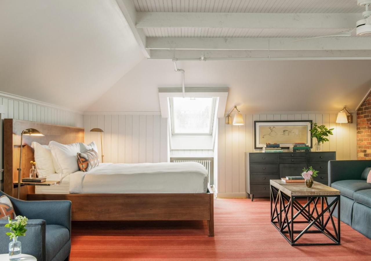 Oakhurst Inn At The University Charlottesville Extérieur photo